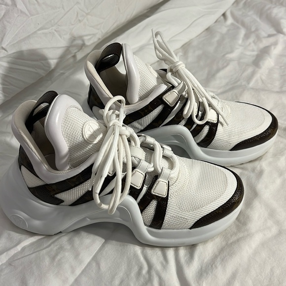 Louis Vuitton LV Archlight Sneaker like new size 36 white - Picture 4 of 8